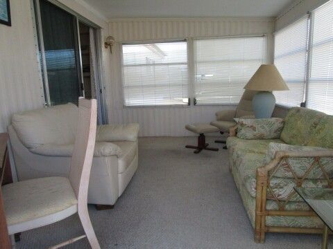 10x14 raised FL room