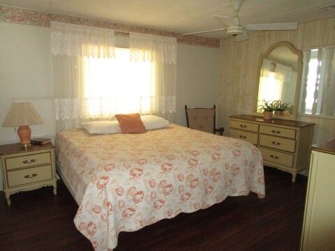 master bedroom, king bed, double dresser