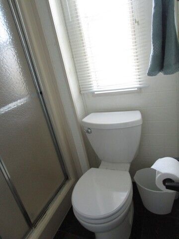 ensuite toilet