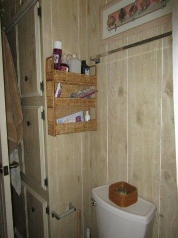 hall bath toilet, linen storage