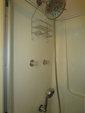 ensuite WI shower surround
