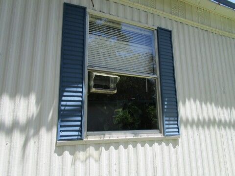 window bird feeder #1 on South side