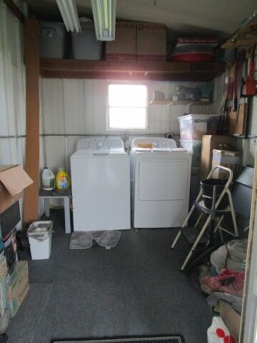 newer Hotpoint washer/dryer