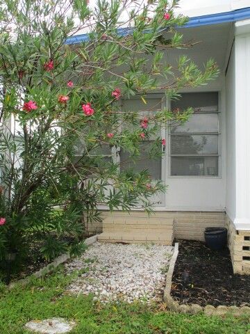 raised 10x16 FL room entry