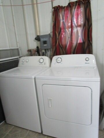 Amana washer & dryer