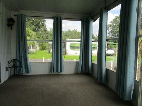 10x12 FL room view from entry door