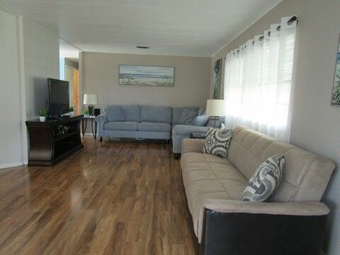 living room view from FL room