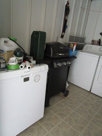 extra dishwasher, grill, w/d