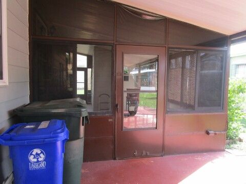 lower 12x14 FL room entry