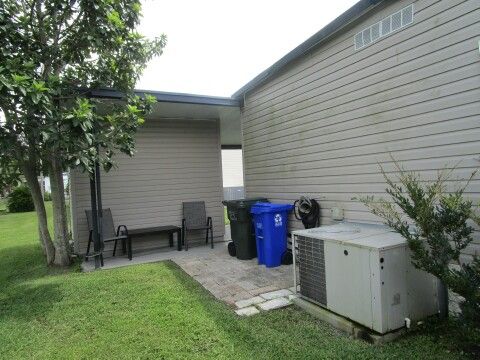 rear patio, ac unity