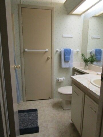 guestroom hall bath